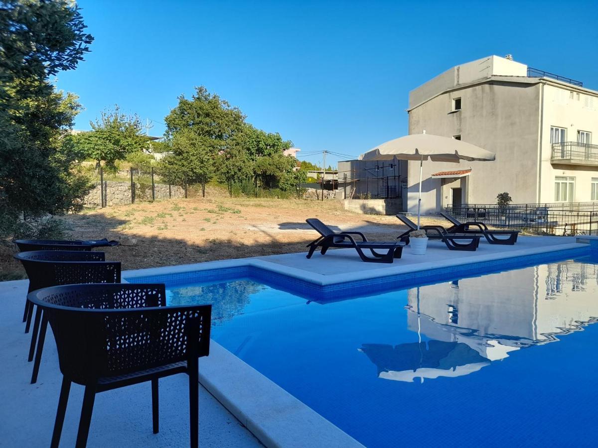 The View Split. Highlight With Roof-Top-Terrace And Pool Kaštela Exteriér fotografie